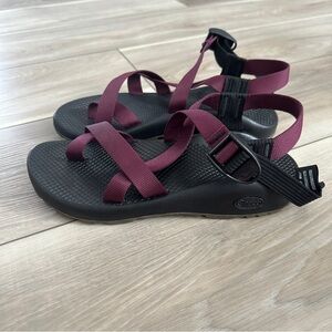 Chaco Z/2 Classic Sandals Maroon Toe Loop Sport Walking Outdoor Women’s Size 8